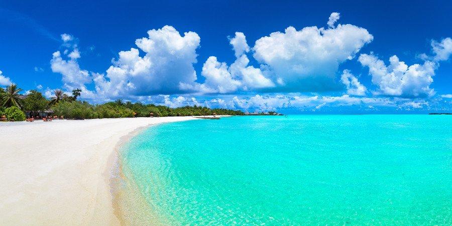 I colori splendenti delle spiagge maldiviane